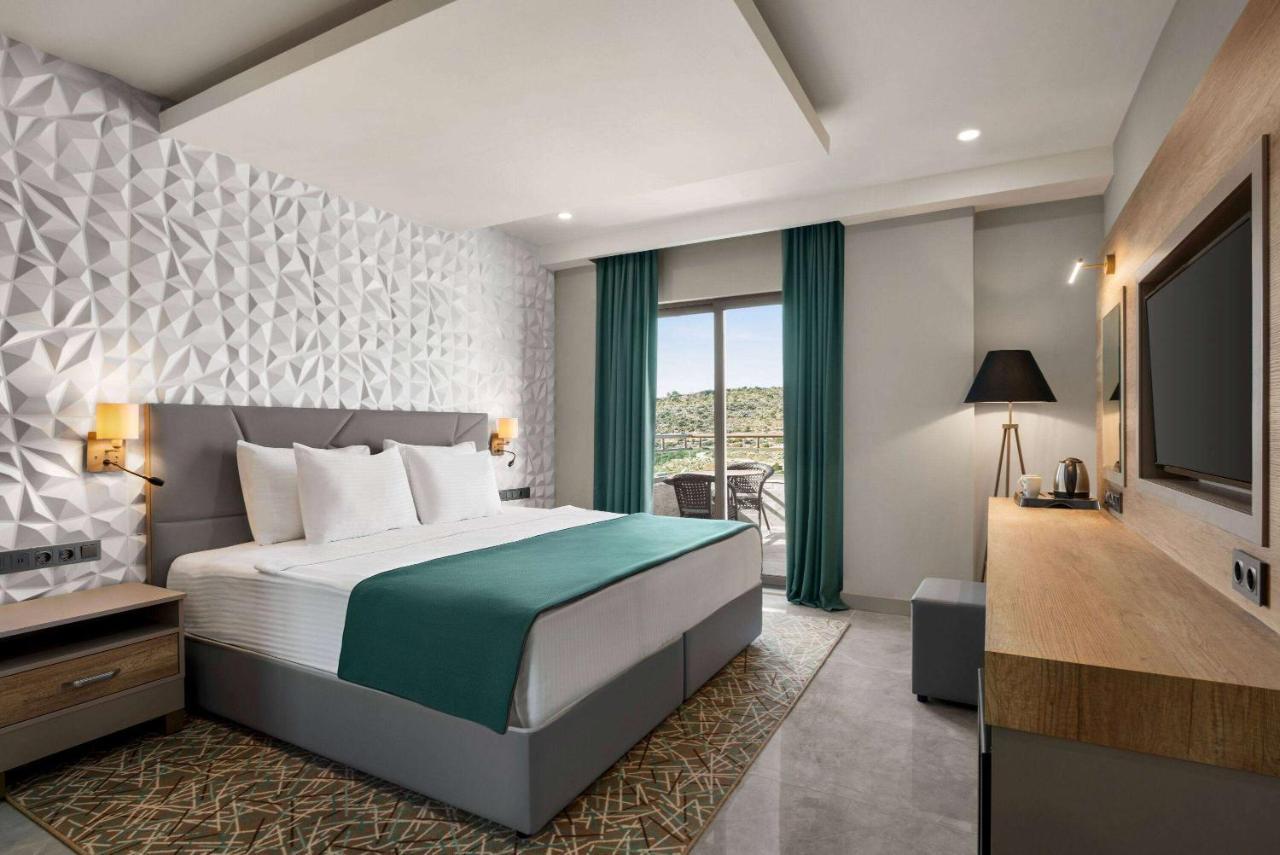 Ramada Resort By Wyndham Kizkalesi Exterior photo