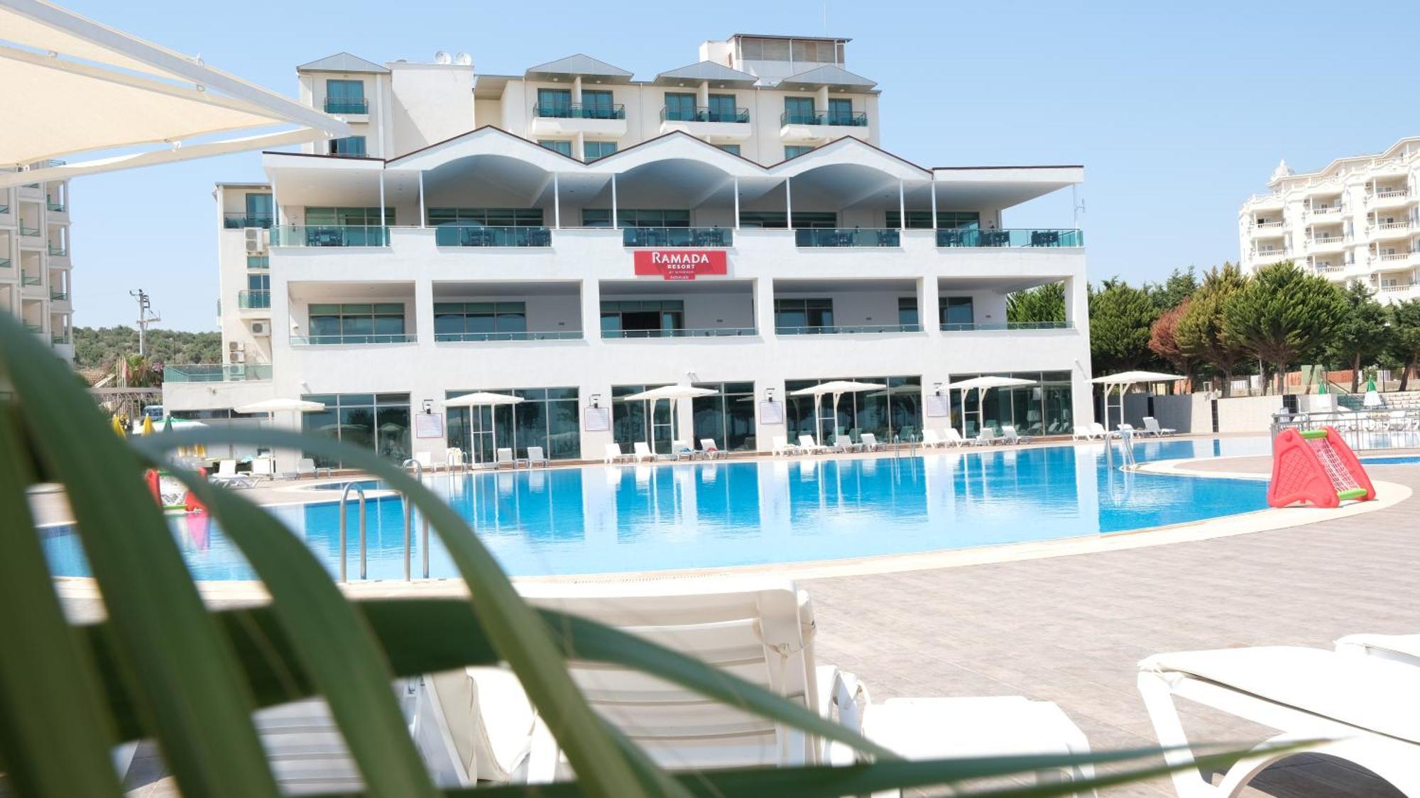 Ramada Resort By Wyndham Kizkalesi Exterior photo